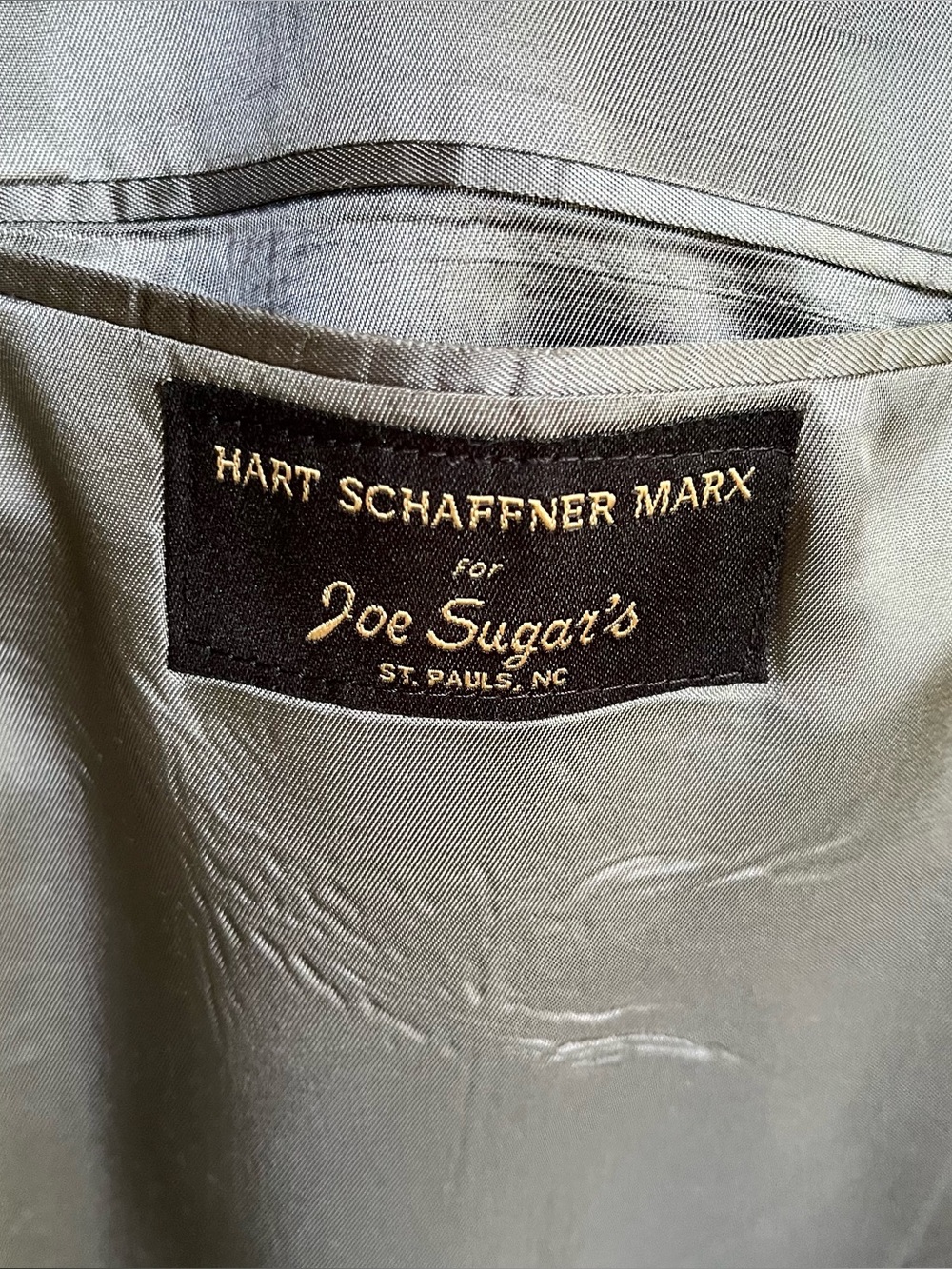 46XL Hart Schaffer Marx Wool Gray Windowpane Blazer. 3 Button Closure.  MINT.